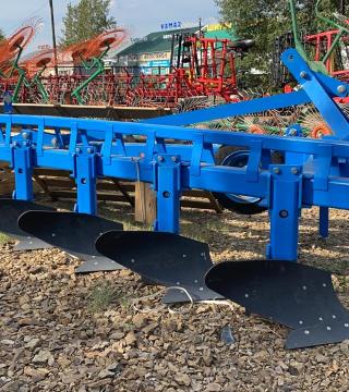 Плуг лемешный навесной усиленный FINIST ПЛНУ-8-40