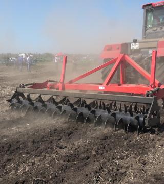 Плуги чизельные навесные и прицепные БДМ-Агро (3,2-7м)